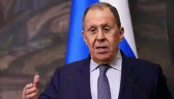 Lavrov’dan Trump’a: “Çözüm çabalarına muazzam zarar verecek”