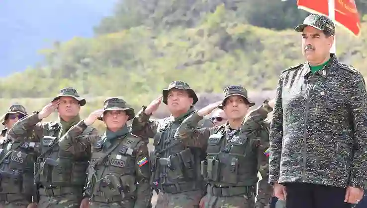 Maduro’dan, ABD’ye karşı maksimum güvenlik seviyesi talimatı