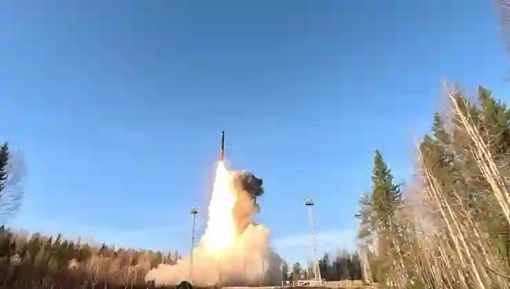 Rusya’dan gövde gösterisi: Nükleer silahlarla tatbikat yaptı