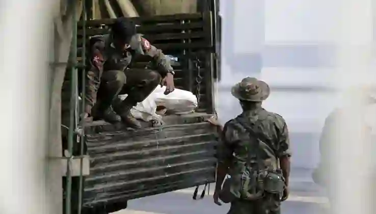 Myanmar’da festivale bombalı saldırı: 32 ölü, en az 50 yaralı