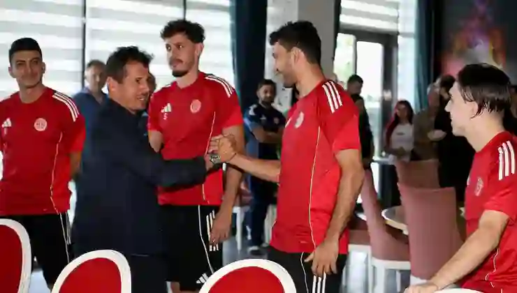 Antalyaspor’da Emre Belözoğlu dönemi sona erdi