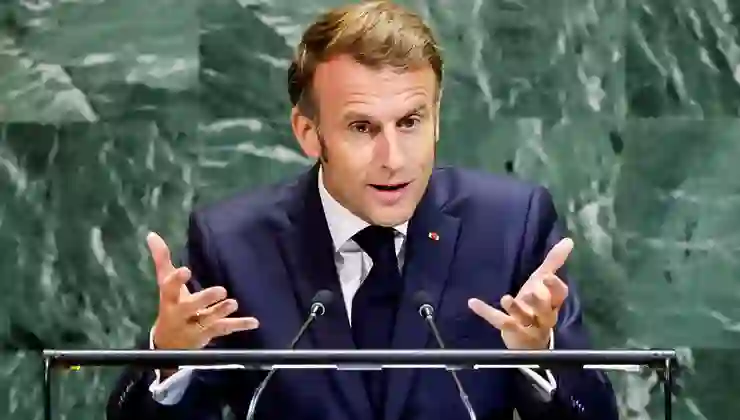 Macron yeni başbakanı 48 saat içinde atayayacak