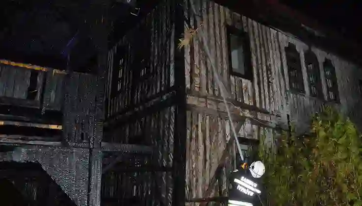 Atatürk’ün kaldığı tarihi konak yandı