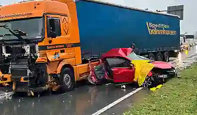 Rize’de katliam gibi kaza: Aynı otomobildeki 3 kişi öldü