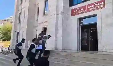 Ailesinden 2 kişiyi öldüren 3 kişiyi yaralayan kişi tutuklandı