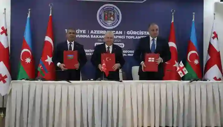 Türkiye-Azerbaycan-Gürcistan savunma bakanları Ankara’da görüştü