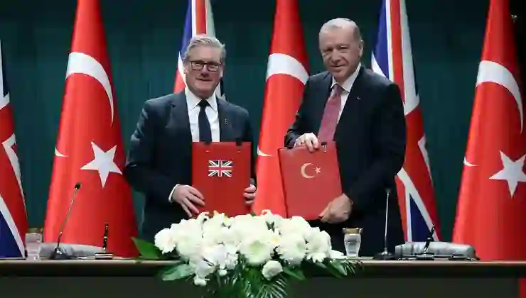 Erdoğan ve Starmer imzaları attı: Türkiye, 44 Eurofighter alacak