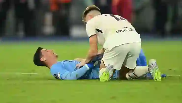 Berke Özer destan yazdı: Tekrarlanan üç penaltıyı da kurtardı