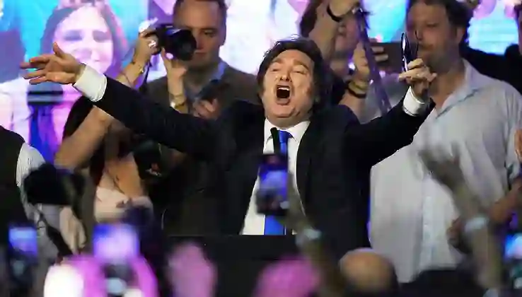 Arjantin: Milei ara seçimde ezici zafer kazandı