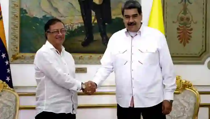 Maduro’dan Petro’ya destek: “Biz siyam ikizleri gibiyiz”