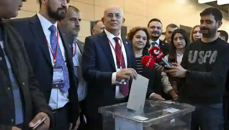 CHP Ankara İl Başkanlığına Ümit Erkol yeniden seçildi