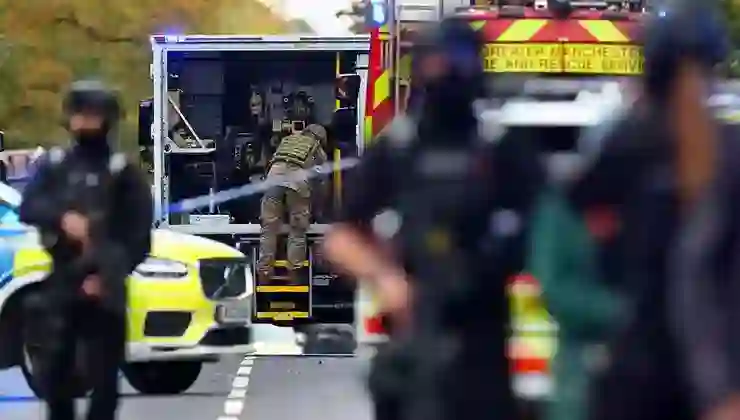 İngiltere’de sinagog önünde saldırı: İki kişi öldü