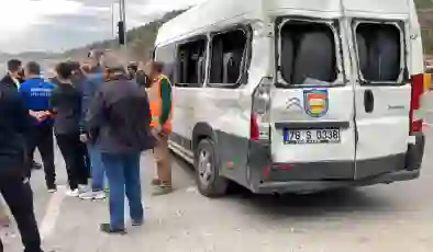 Karabük’te TIR’la minibüs çarpıştı: 9 çocuk yaralandı