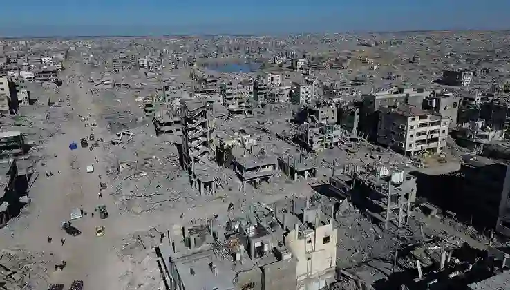 İsrail ordusu “sarı hattı” geçen araçta Filistinli aileyi katletti