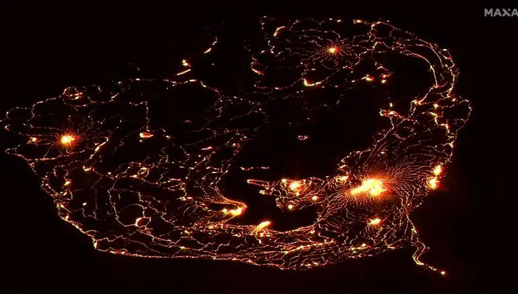 Bilim insanları tarih verdi: Kilauea uyanıyor, patlama an meselesi