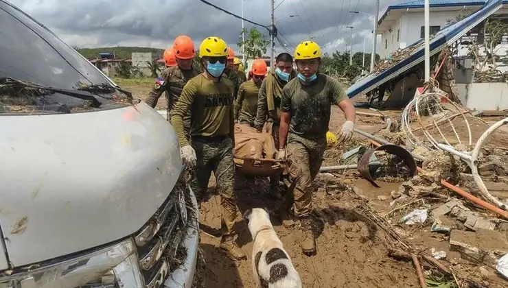 Fırtına üstüne fırtına: Filipinler’de süper tayfun 18 can aldı