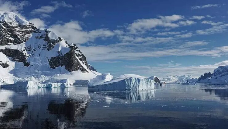 Antarktika’dan gelen gizemli sinyaller: NASA’nın ANITA projesi fizik kurallarını zorluyor