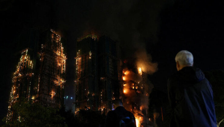 Hong Kong’da gökdelen yangını: 13 kişi hayatını kaybetti