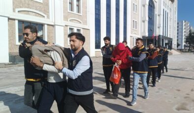 Adıyaman’da masaj salonlarına fuhuş operasyonunda 6 tutuklama