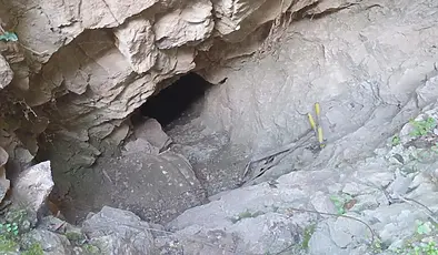 Amasya’da defineciler dağı resmen oymuş