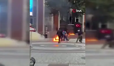 Kaymakamlığın önünde kendini ateşe verdi