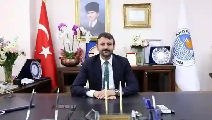 Eski Akdeniz Belediye Başkanı Sarıyıldız tahliye edildi