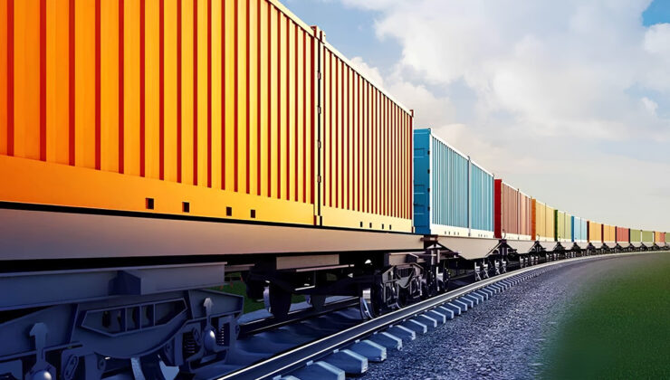 Bakan Uraloğlu: 885,1 kilometre uzunluğunda 331 iltisak hattımız olacak