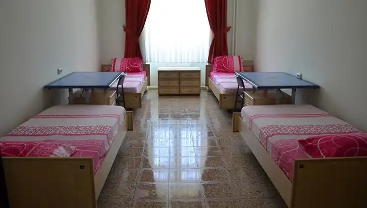 Bakan Bak: Özel üniversitelerin kapasitelerinin yüzde 20’sine kadar yurt yapma zorunluluğu getirmek için planlama yapıyoruz