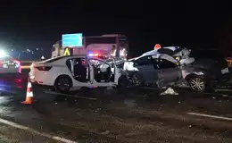 Niğde’de otomobiller kavşakta çarpıştı: 3 ölü, 6 yaralı