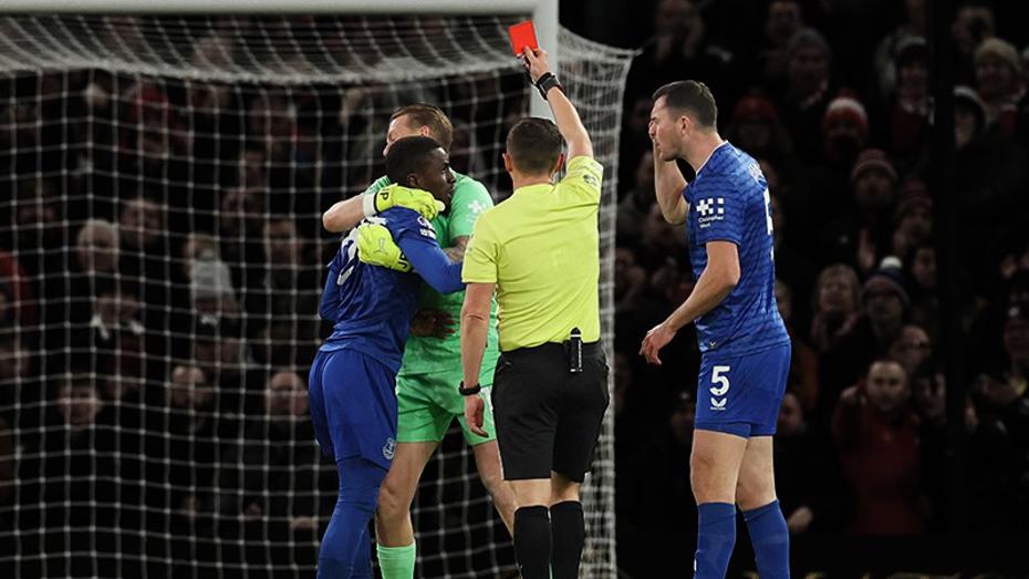 Nuri Şahin, 90+11'de gelen yenilgi sonrası isyan etti: "Bu hakemlerle bir  yere varamayız" – Tercüman Gazetesi