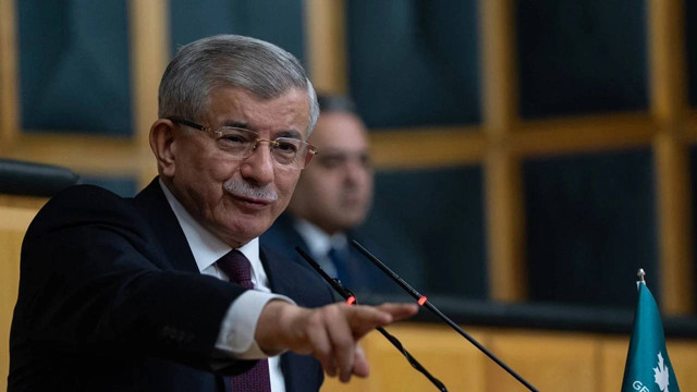 Ahmet Davutoğlu'ndan sürpriz açıklama: "Gün ego yapma günü değil dört birleşebilir"