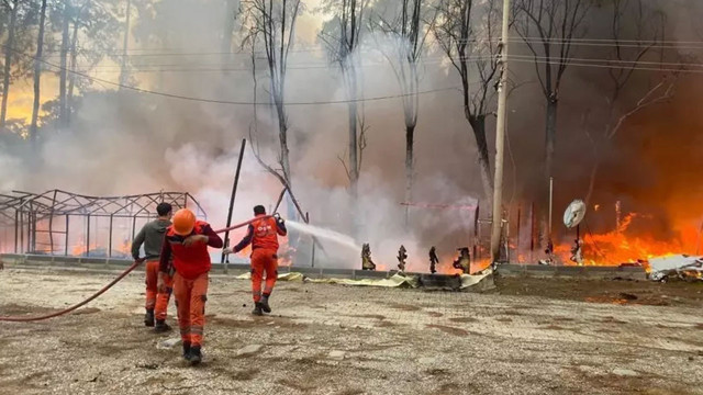 Fethiye'de yangın faciası! Onlarca karavan ve bungalov küle döndü
