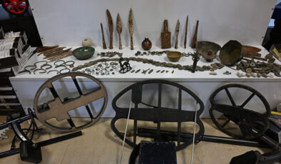 Muş’ta kaçakçılık operasyonu: Çok sayıda silah, mühimmat ve tarihi eser ele geçirildi