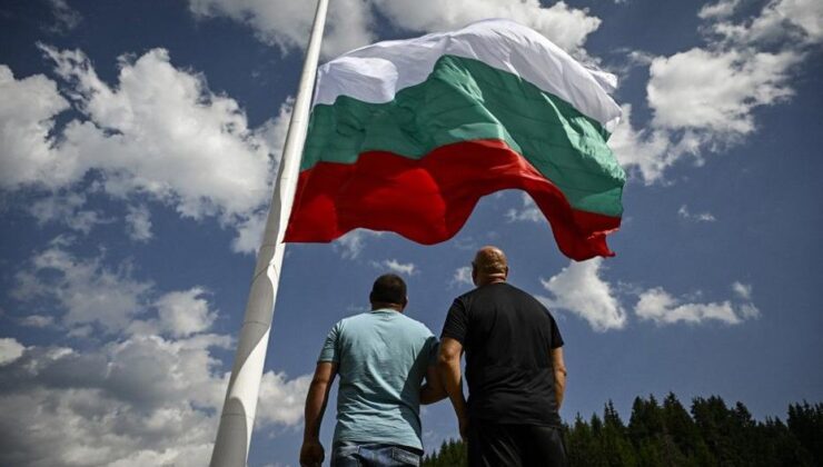 AB Komisyonu: Bulgaristan, siyasi krizden bağımsız olarak 1 Ocak 2026’da euroya geçecek