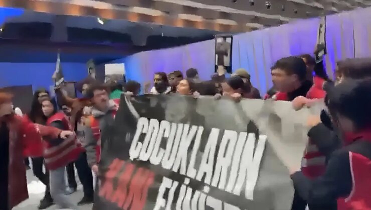 TİP'li öğrencilerden 'Yusuf Tekin' protestosu: MEB Çalıştayı'na geldiler!