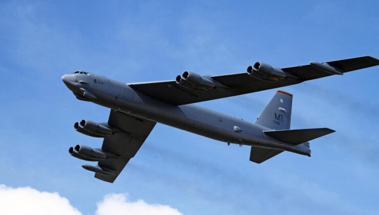 ABD, B-52 bombardıman uçaklarını yeni nesil radar sistemiyle donatıyor