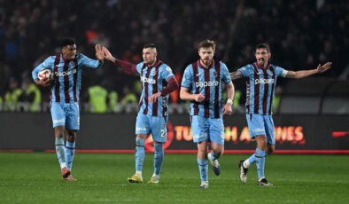 Trabzon'da 6 gollük nefes kesen derbi! Bu maçta yok yok