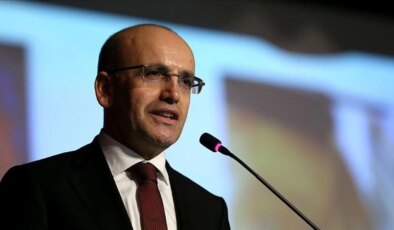 Mehmet Şimşek: "İşsizlik 30 aydır tek hanede, devlet bilançosu güçlendi"