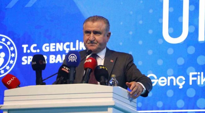 Osman Aşkın Bak’tan gençlere mesaj: “Türkiye Yüzyılında söz sahibi olacağız”