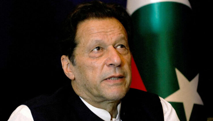 Pakistan’da İmran Han ve eşi 17 yıl hapse mahkum edildi