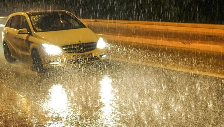 Avrupa’da Alarm Seviyesi Yükseldi! Şiddetli Yağışlar Tehlike Saçıyor!