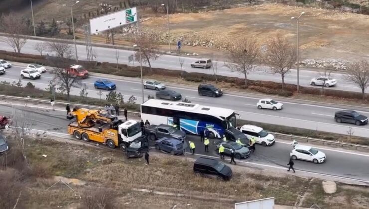 Ortalık savaş alanına döndü. Vinç 13 araca çarptı