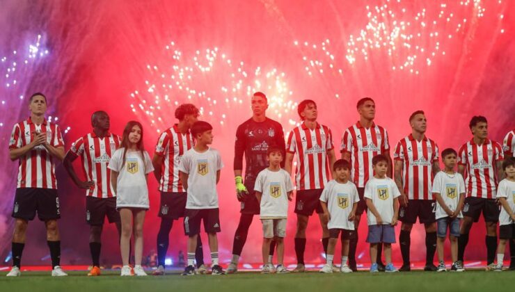 Muslera kurtardı, şampiyonluk geldi. Penaltılar sonrası kupayı kaldırdılar