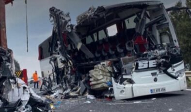 Osmaniye’de 7 kişinin öldüğü kazaya ilişkin 2 sürücü tutuklandı