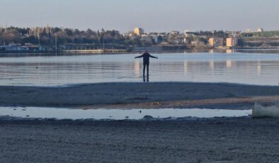 Tekirdağ’da tedirgin eden görüntü. Deniz 20 metre çekildi