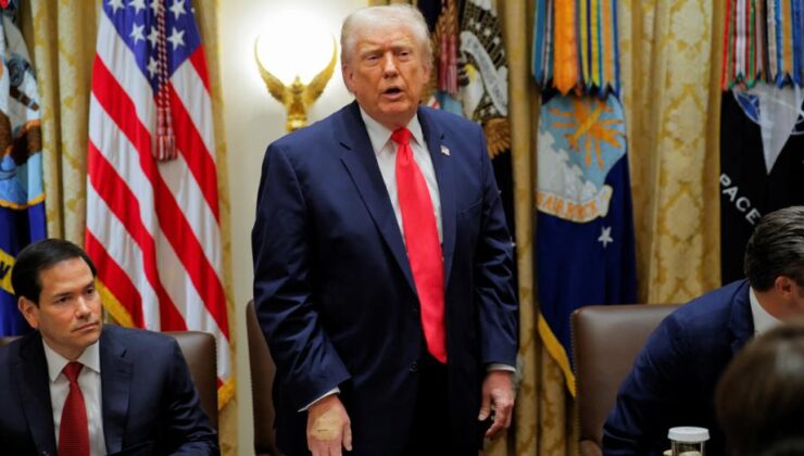 ABD Başkanı Trump’tan "gerekirse Venezuela topraklarını da vururuz" tehdidi