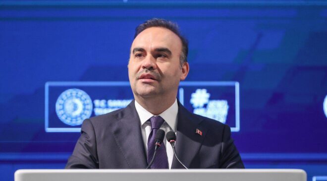 Bakan Kacır: Türkiye, SİHA ve mühimmat çeşitliliğinde dünya lideri