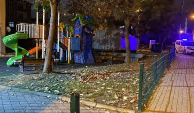 Lise öğrencilerinin kavgasında kan aktı