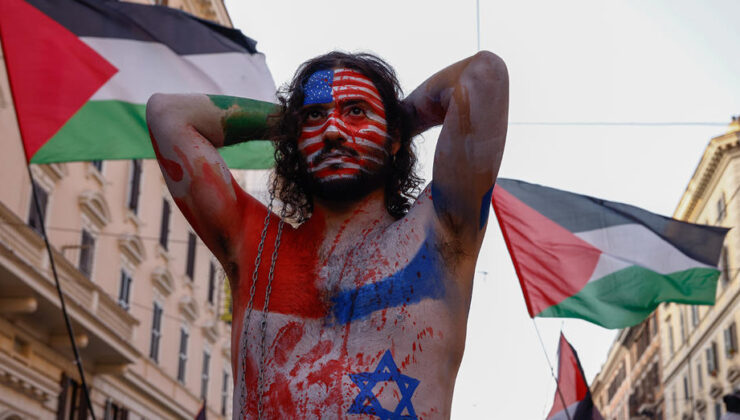 İtalya’da "Filistin" yürüyüşü