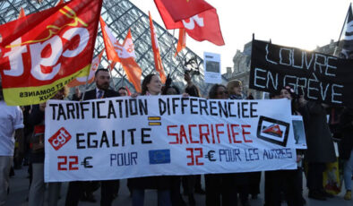 Louvre Müzesi bu sefer de grev nedeniyle kapandı